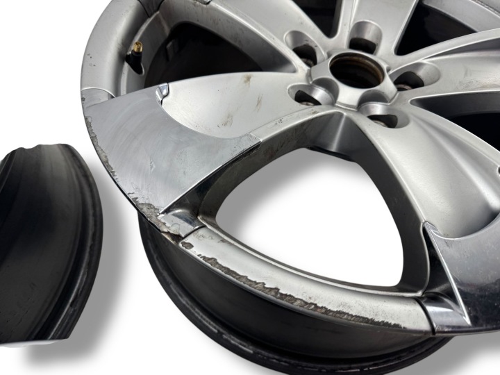 фото №14, Toyota avensis t250 2008 диски алюмінієві r18