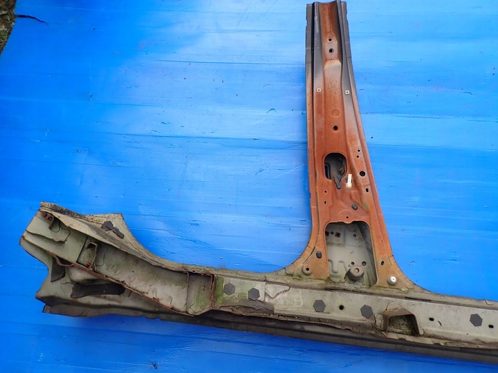 фото №11, Avensis t27 09-15 універсал поріг лівий