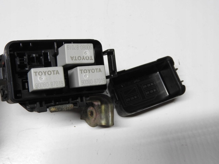 фото №6, Toyota auris i 2.0 d4d блок запобіжників 90080-87019