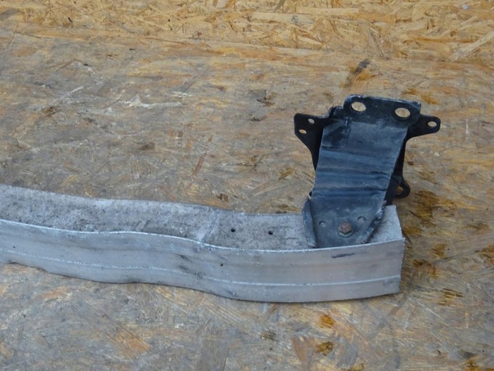 фото №10, Audi a3 8p 04-07 балка підсилювач бампера перед передня 8p0807113b