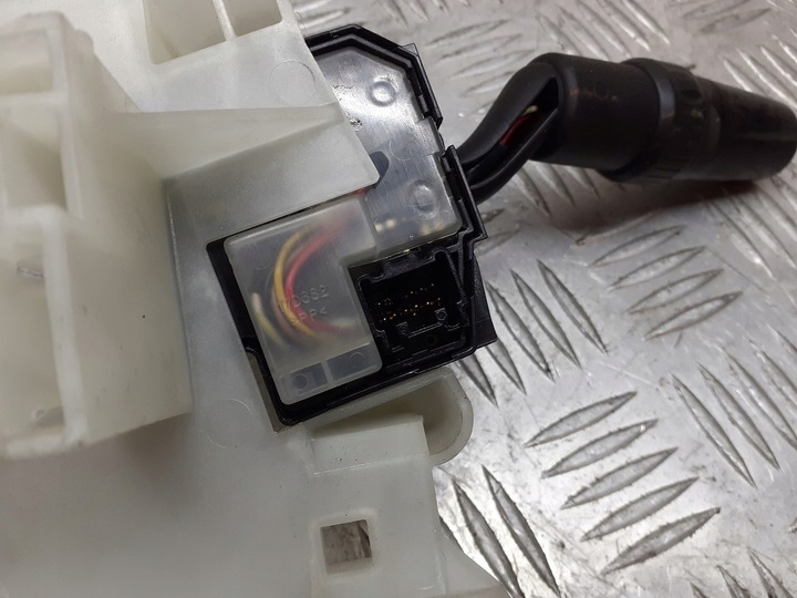 фото №2, Переключатель-паук света mazda 3 bk 1.6 citd bs3m