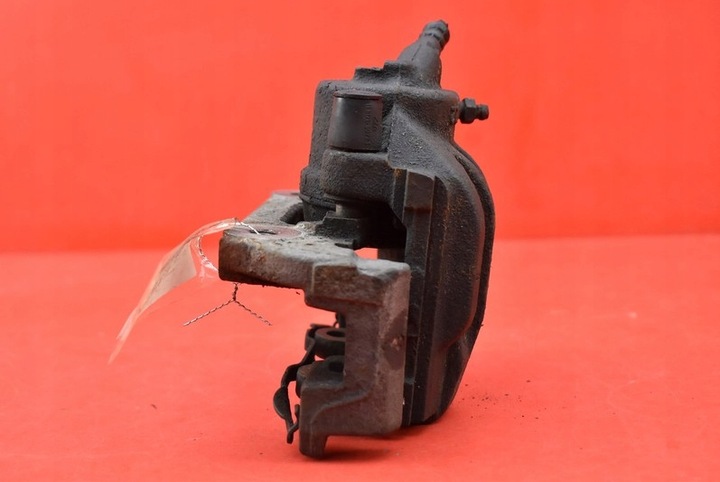 фото №7, Супорт гальмівний праві перед bmw e90 e91 2.0i 150 km 04-10