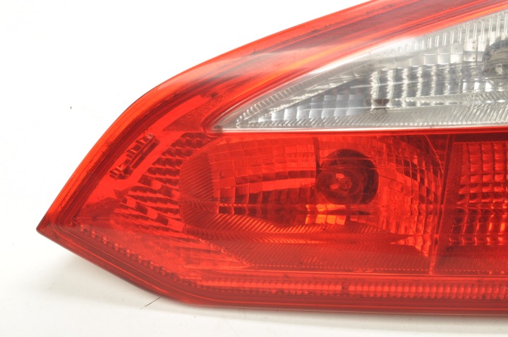 фото №7, Ford focus mk3 фара правая задняя w крышка багажника универсал bm51-13a602-bc