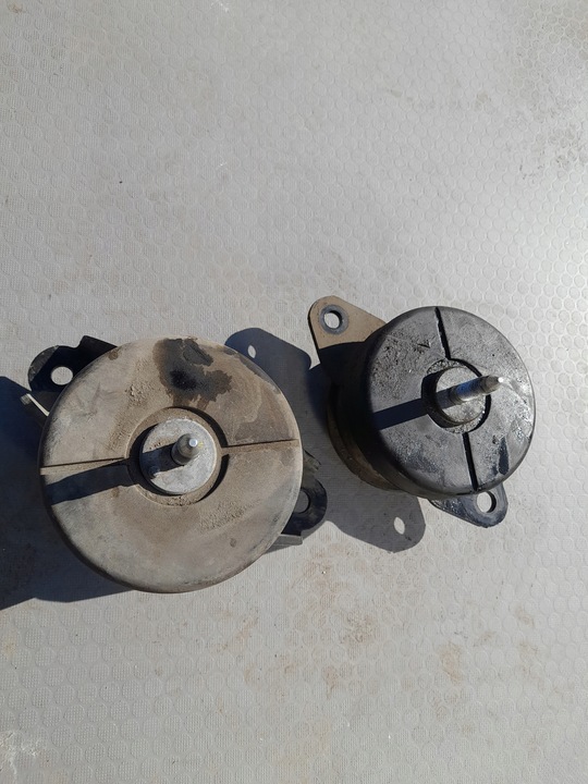 фото №1, Nissan env200 e-nv200 подушка двигуна