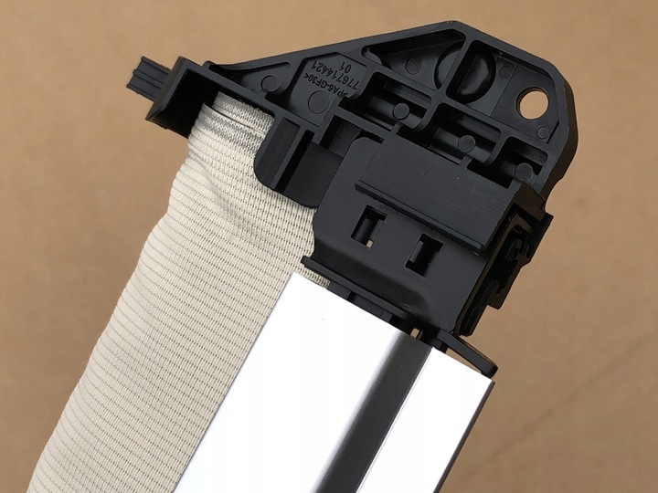 фото №7, Ролета люк бежевый beż do vwag tayron 2018-2024 защита шторка