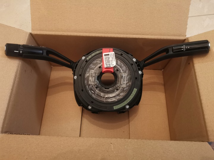 фото №1, Заводський нова стрічка змотувач mercedes w206 w295 c клас eqs підкермові важелі