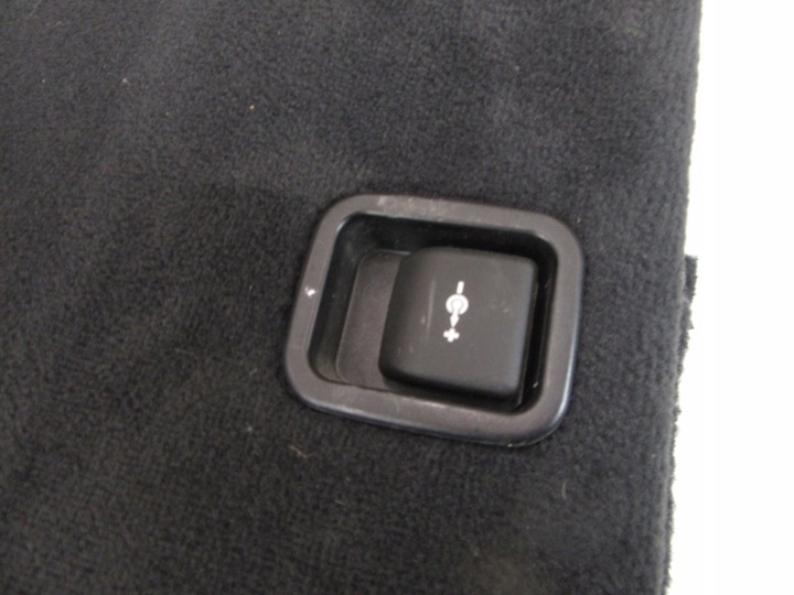 фото №6, Захист боковина оббивка багажника права праві bmw f11