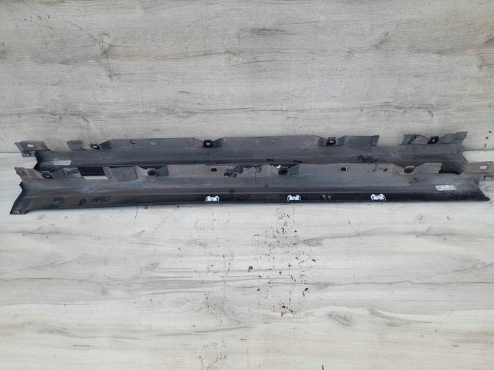 фото №4, Mercedes gla h247 порог правые планка пороговая накладка