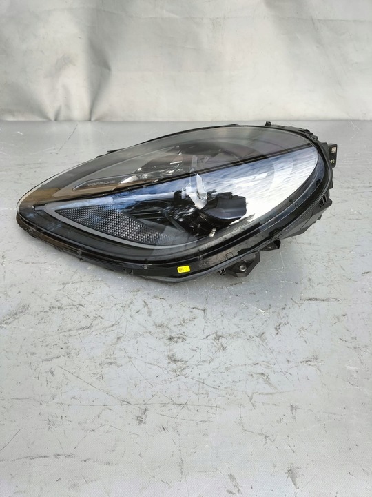 фото №16, Лампы левая правая полный led porsche macan 2022 95b рестайлинг идеально