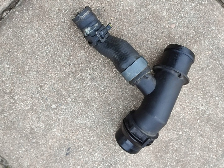 фото №7, Штуцер шланг шланг води 2.0 tdi audi a4 b9 8w 2017