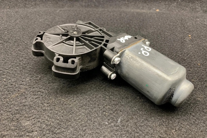 фото №9, Двигунчик скла передніх лівих двері nissan