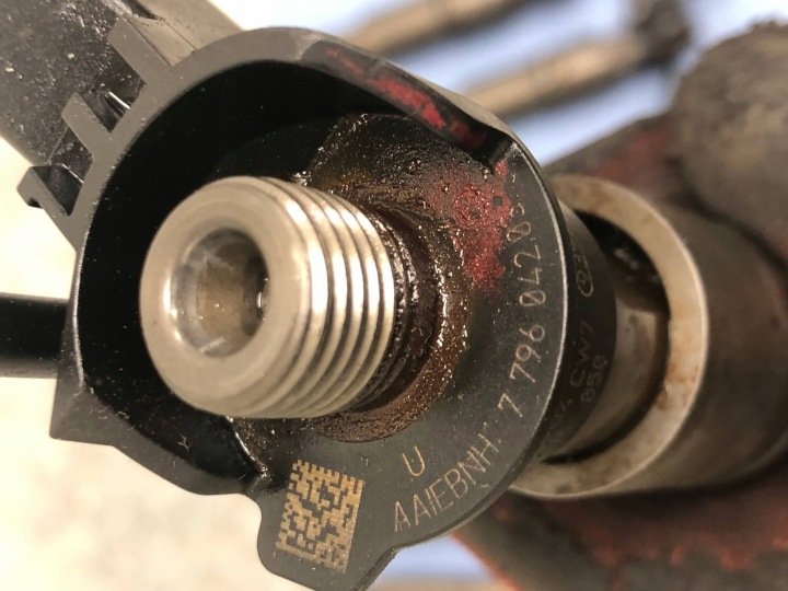 фото №9, Форсунки форсунки 3.0d m57 tue2 306d3 bmw e60 e61 7796042