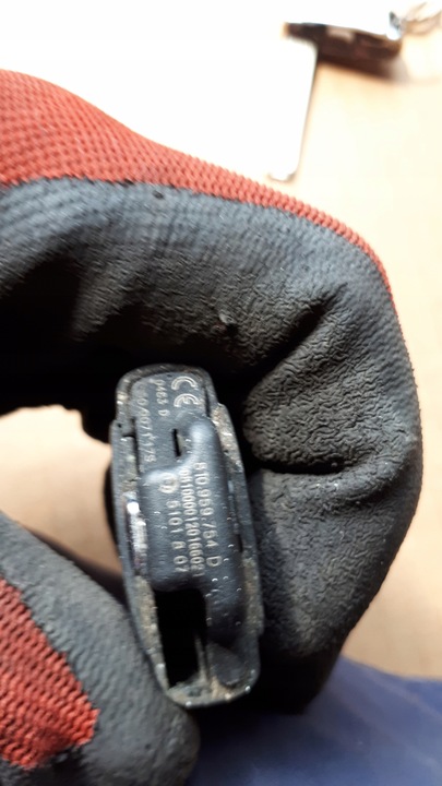 фото №8, A4 b8 a5 8t q5 ключ pilot 8t0959754d