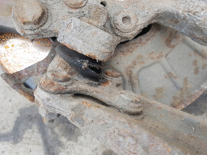 фото №5, Vw golf 5 v 2.0 tsi амортизатор поворотна опора права