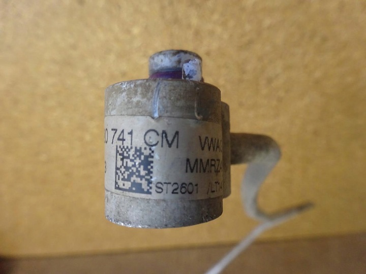 фото №8, Scirocco golf vi a3 8p leon yeti 2.0 tdi шланг кондиционера 1k0820741cm