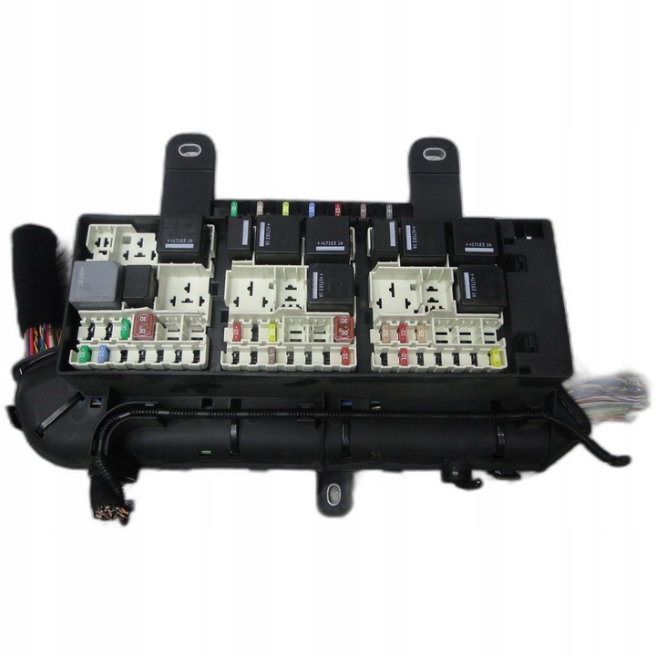 фото №1, Jaguar e-pace 2017r 2,0d коробка запобіжників