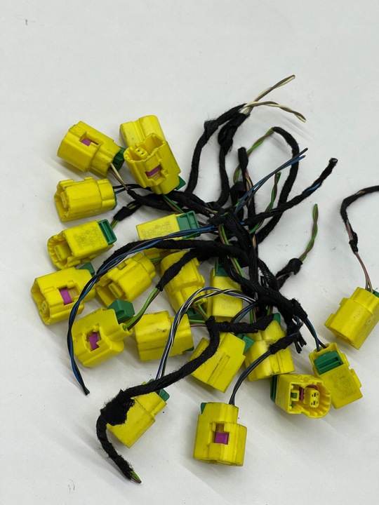 фото №9, Audi volkswagen seat skoda штекер разъём соединитель + шланг 8k0973323s