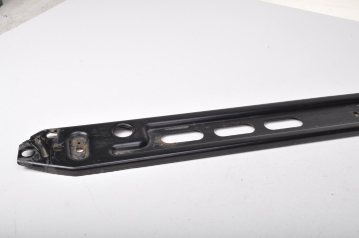 фото №6, Volvo s60 ii v60 d4 нижня балка радіатор 31368100