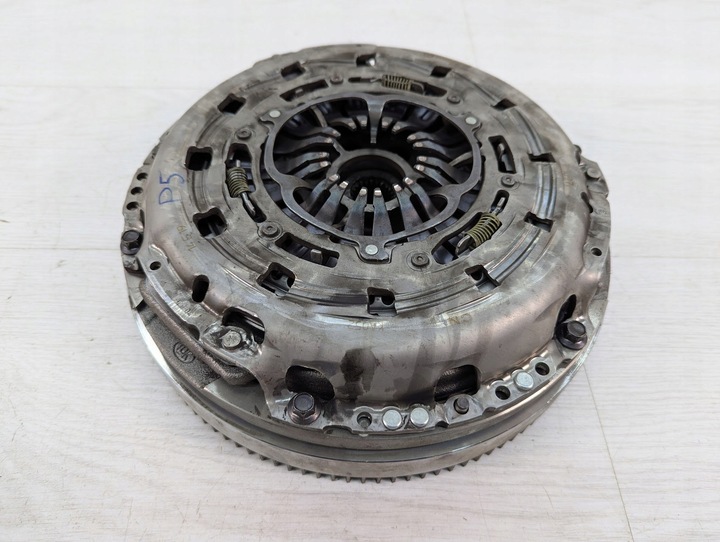 фото №1, Колесо двомасовий зчеплення комплектні маховик з двома масами mazda 6 sh01-16410-z06