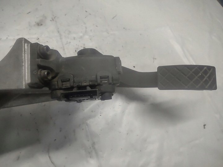 фото №10, Педаль потенциометр газа audi a8 d3 4e1723523e