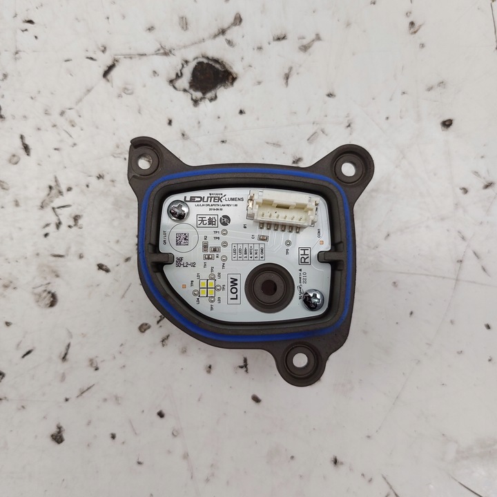 фото №1, Renault arkana преобразователь + лампочка led do волоконно-оптический правой лампы