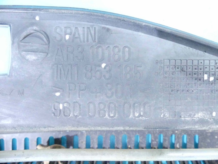 фото №7, Панель під лобовим склом seat toledo ii leon i 1m1853185