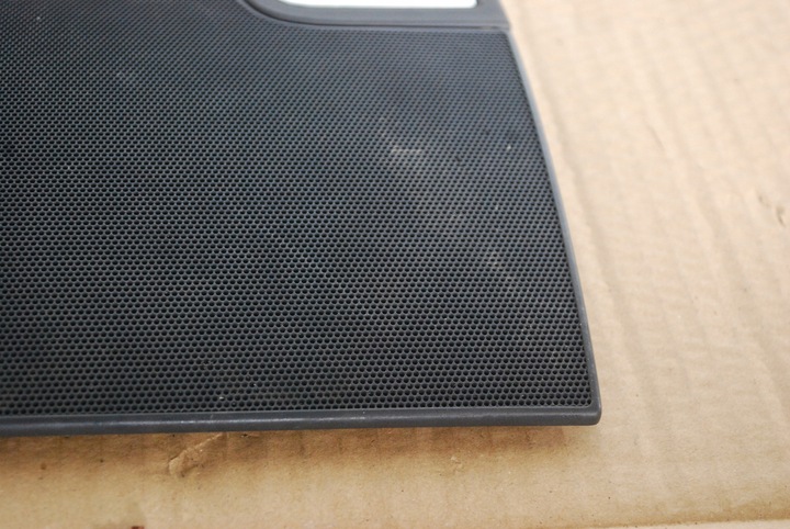 фото №5, Маскувальна накладка динаміка bose права a8 d3 4e0035406