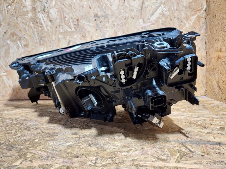 фото №11, Права фара передня bmw ix i20 5a3cea204 0.02l дизель 2022