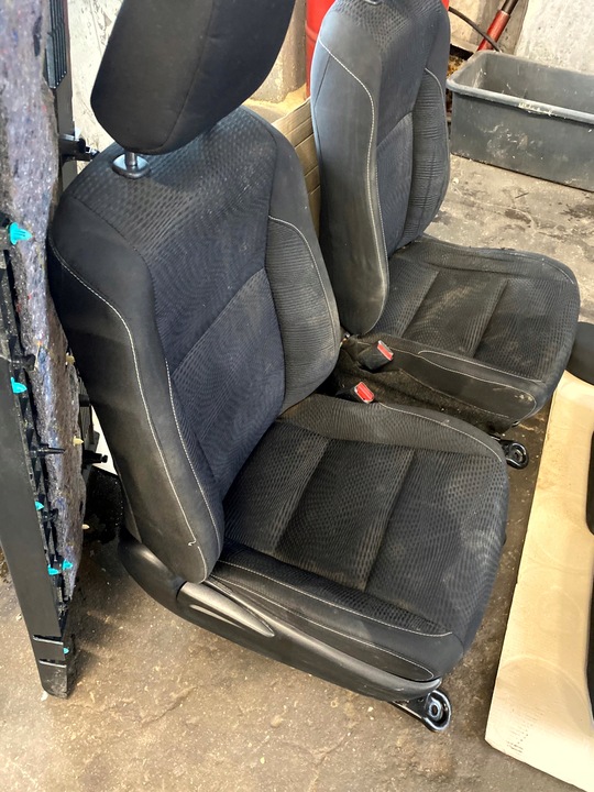 фото №9, Подголовник диван задняя зад 1,5 кабины лавка спинка toyota hilux 8 viii 15-