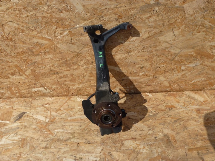 фото №1, Поворотный кулак левая audi a4 b5 b6 8d0407257ac