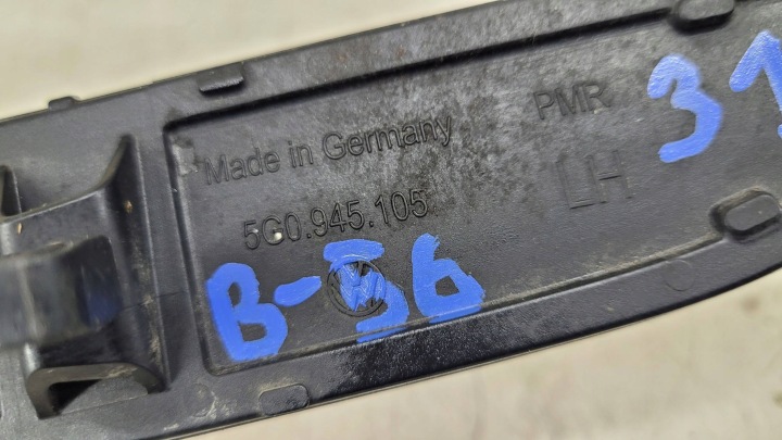 фото №7, Volkswagen golf vii хетчбек відбивач бампера заднього ліве зад 5g0945105