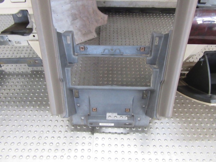 фото №11, Navigator ii 2004 панель роздавальна капот kpl