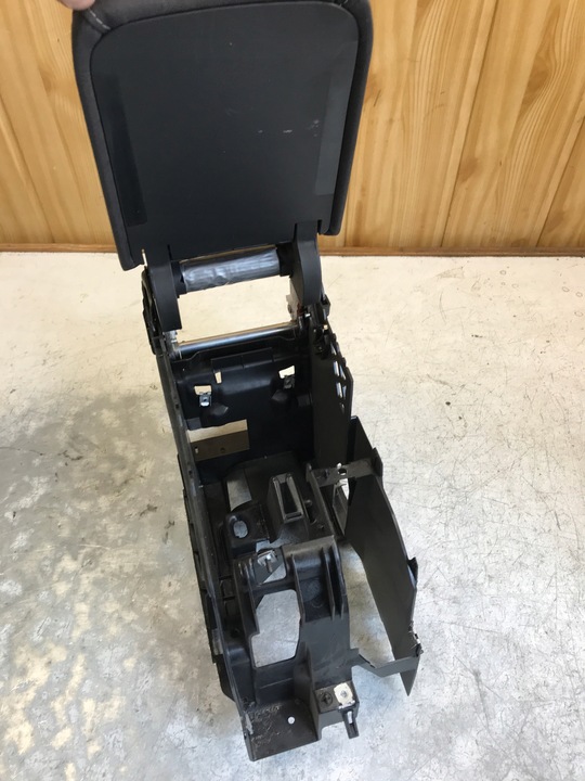 фото №5, Підлокітник середній тунелю матеріал volkswagen оригінальний номер 1k5864251c