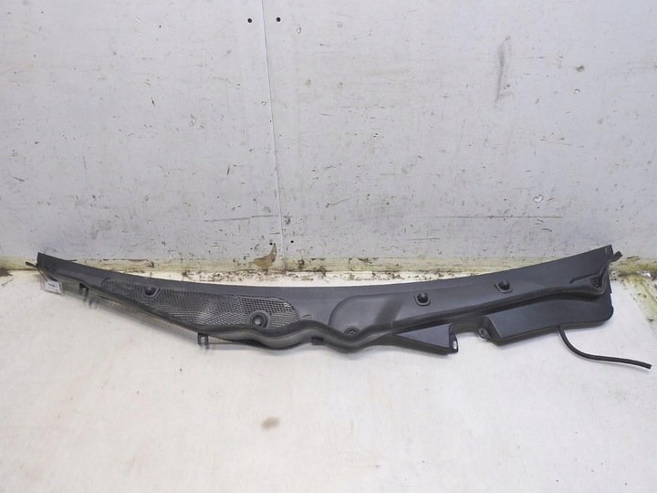 фото №8, Панель под лобовым стеклом mercedes w212 a2128301013 a2128300013