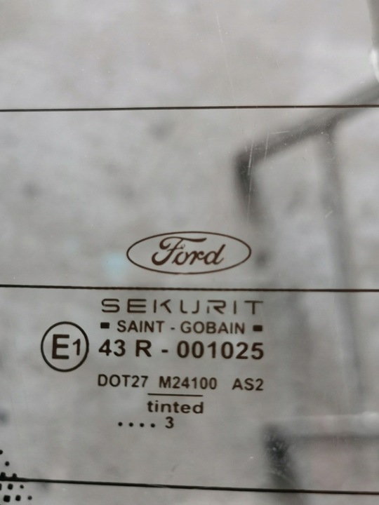 фото №2, Стекло зад задняя ford focus 3 5 дверь 1998-2004r