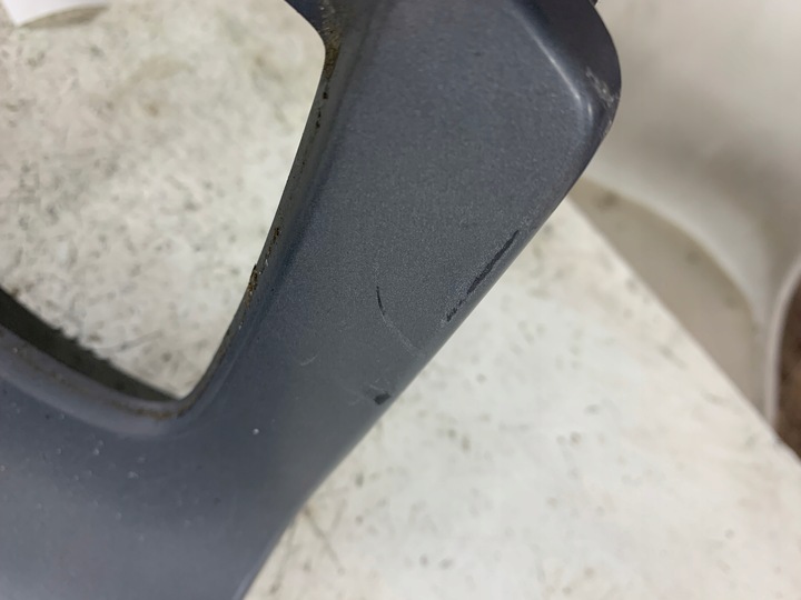 фото №9, Volvo v50 ii консоль середня панель радіо кондиціонера wodospad