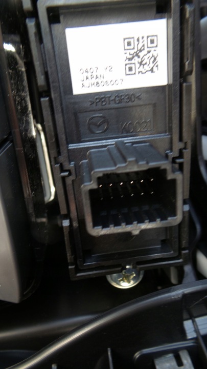 фото №14, Туннель средний подлокотник mazda 3 iii 2018 gmj666cm0a панель средний