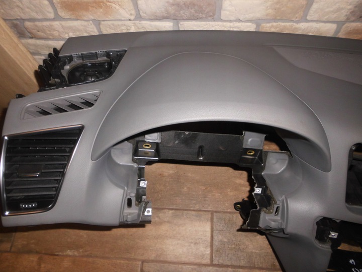 фото №6, Audi q5 8r консоль + 2 x подушка безопасности + 2 x pas