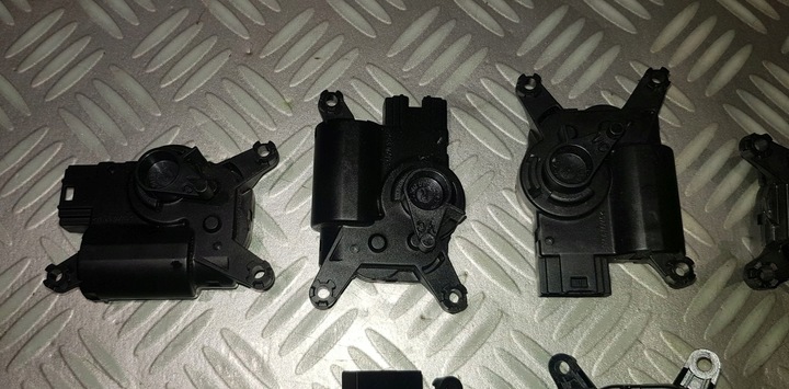 фото №8, Vw touareg t5 audi q7 cayenne двигунчик клапан повітропровід нагрівача 7l0907511ag
