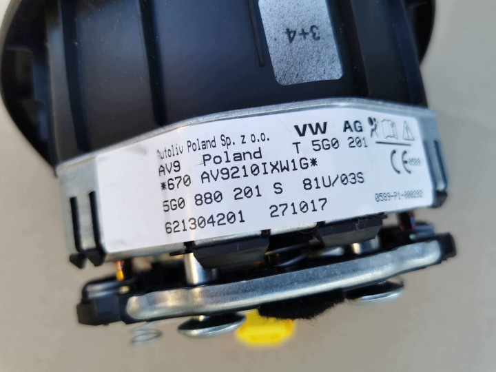фото №8, Vw passat b8 3g0 14- торпедо раздаточная консоль подушка 3g1858296c 5g0880201s