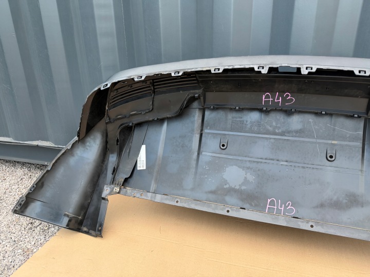 фото №9, Porsche taycan спойлер диффузор низ бампер задний 9j0807983 пол защита a43