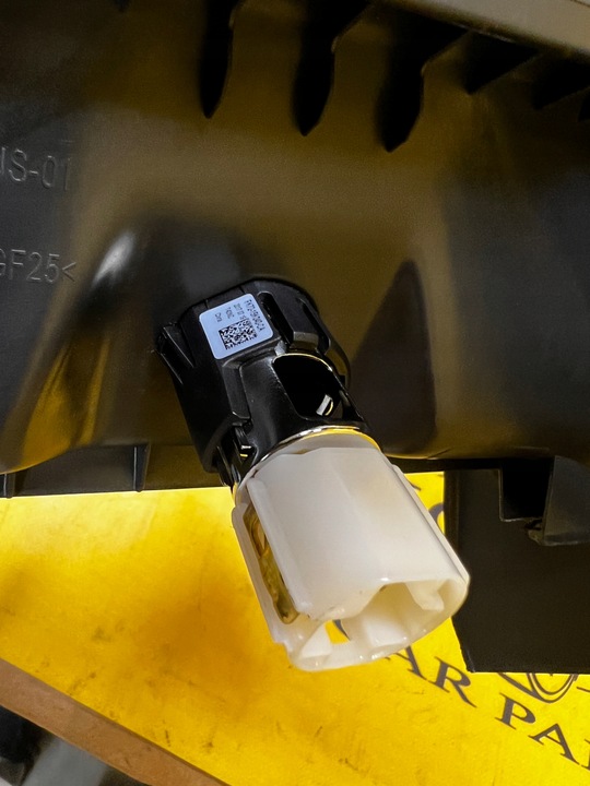 фото №7, Захист заглушка тунелю зад прикурювач range rover velar l560