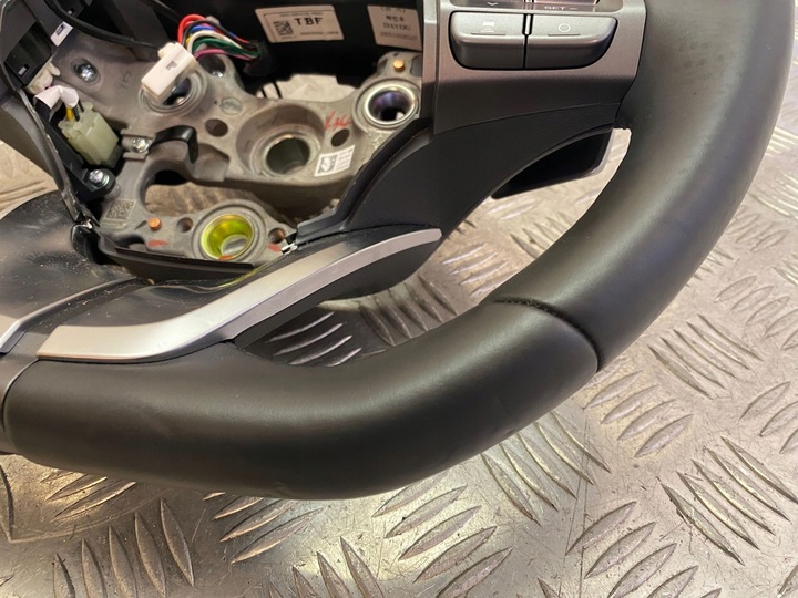 фото №6, Hyundai ioniq кермо