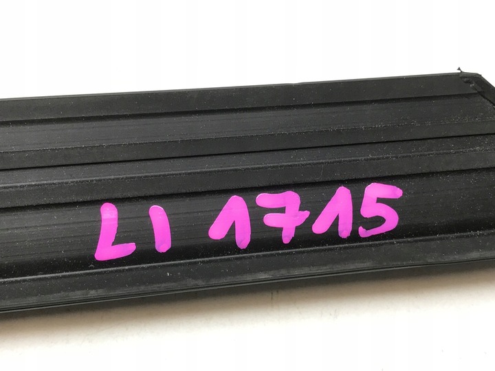 фото №11, Bmw g20 g21 планка накладка левый зад 7465151