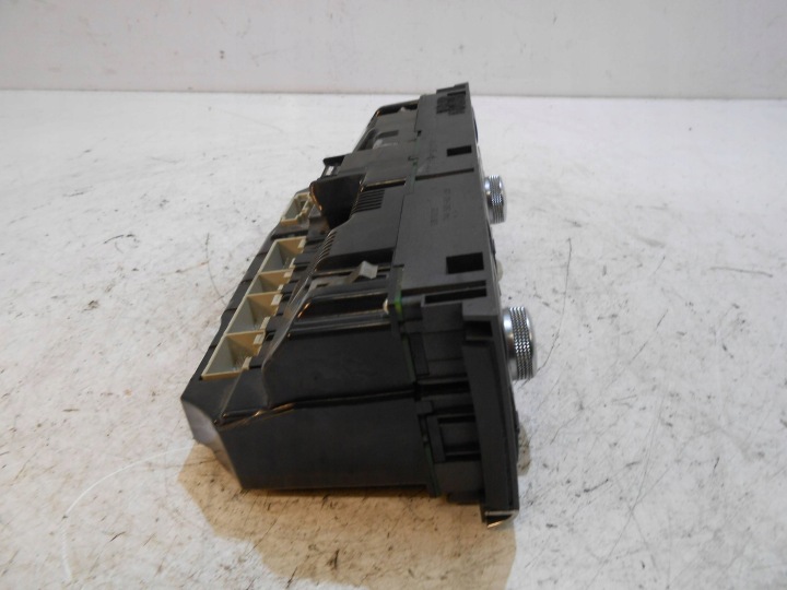фото №5, Audi a6 c6 панель климат-контроля климат 4f1820043s