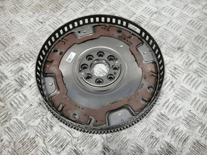 фото №1, Колесо маховики автомат x-trail iii t32 1.6 dci 123112580r