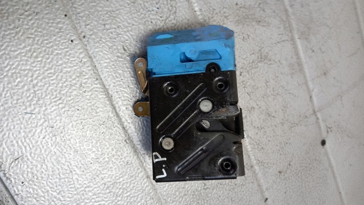 фото №1, Замок лівий перед volvo s60 2.4d5 02r 8pin