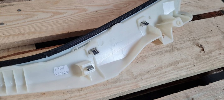 фото №9, Sq8 4m rsq8 q8 защита стойка правая зад sline чёрная потолок 4m8880756