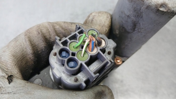 фото №5, Двигунчик праве зад ford focus i 1.8tdi 98-04r універсал 0130821902