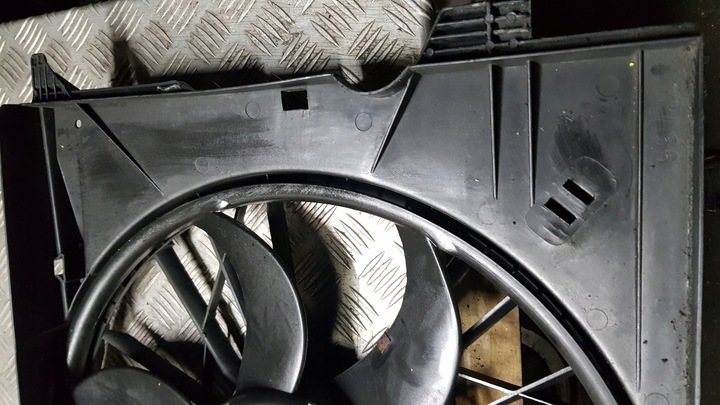 фото №3, Mercedes w211 вентилятор радиатор 2.2 cdi корпус